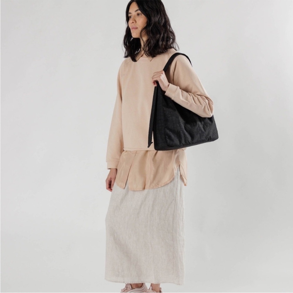 BAGGU Black Shoulder Bag